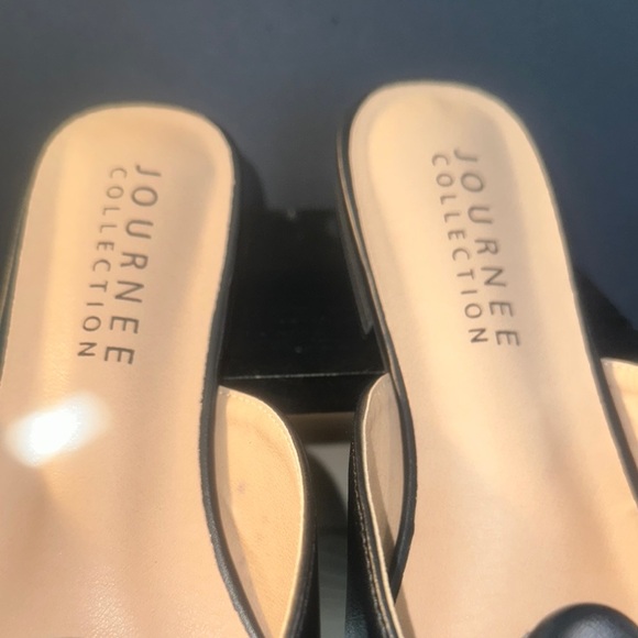 Journee Collection Black Pointed-Toe Mules - Picture 4 of 6